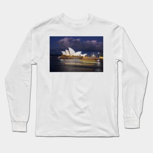 The Sydney Opera House, Sydney, NSW, Australia. Long Sleeve T-Shirt